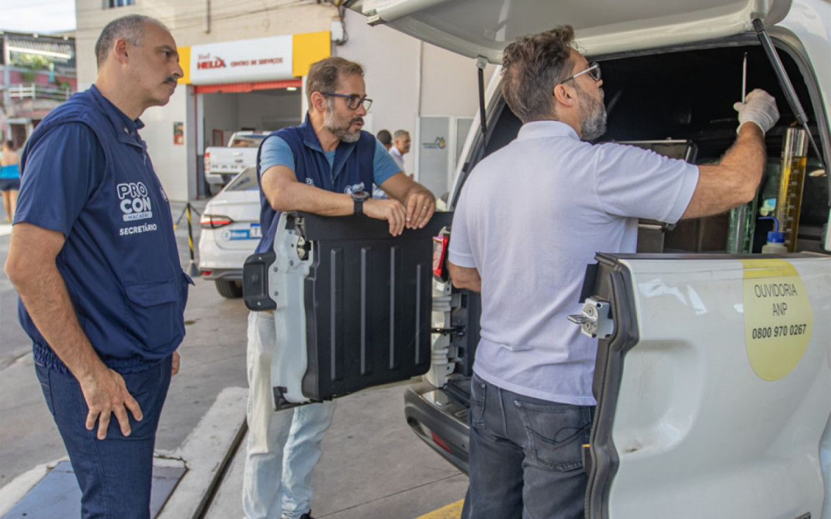 Fiscalização em postos de Macaé verifica qualidade dos combustíveis e protege consumidores