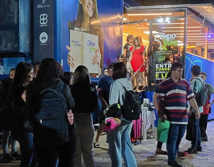 Expolivro chega à Praça Veríssimo de Melo com programação cultural e incentivo à leitura
