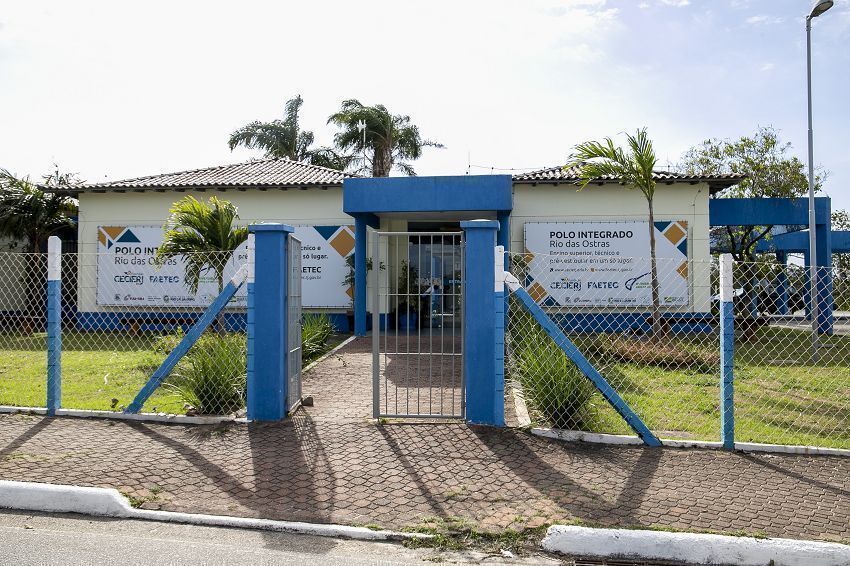 Polo Cederj de Rio das Ostras prepara recepção especial para novos alunos no início do semestre 2026.2