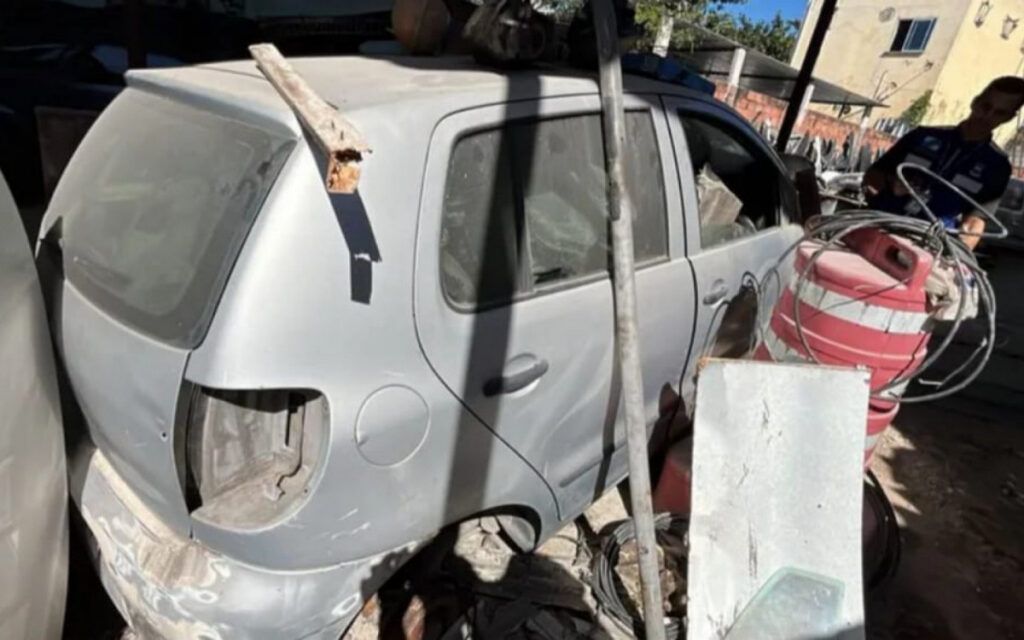 Detran-RJ interdita ferros-velhos irregulares com peças de veículos roubados em São Gonçalo