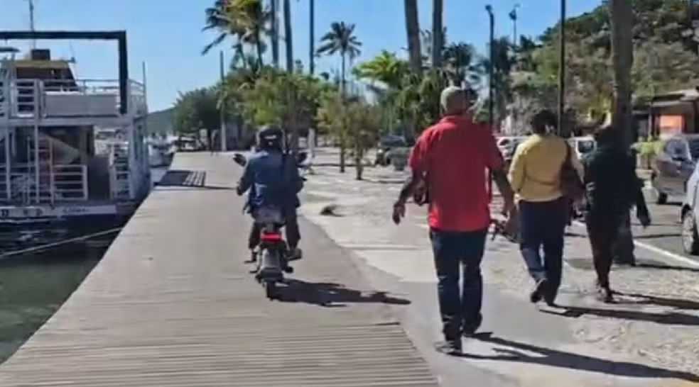 Cabo Frio avalia regulamentação para circulação de bicicletas e motos elétricas nas vias da cidade