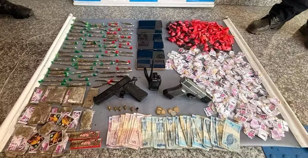 Motorista de aplicativo é libertado após sequestro durante operação policial em Cabo Frio